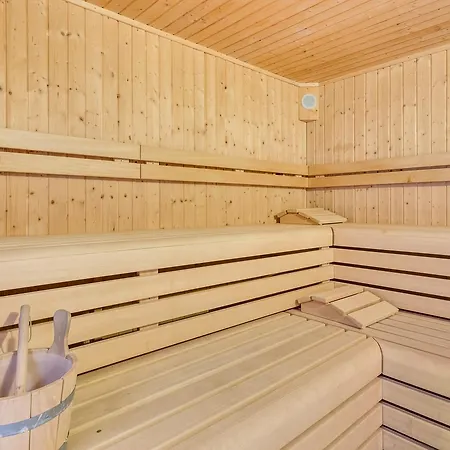 מלון Marina Palace 4 Stelle S קאורלה