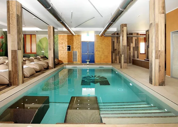 מלון Marina Palace 4 Stelle S 4*