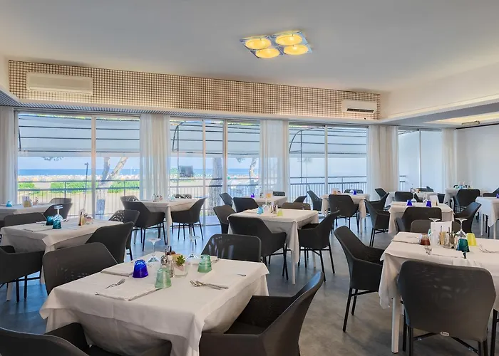 מלון Marina Palace 4 Stelle S 4*