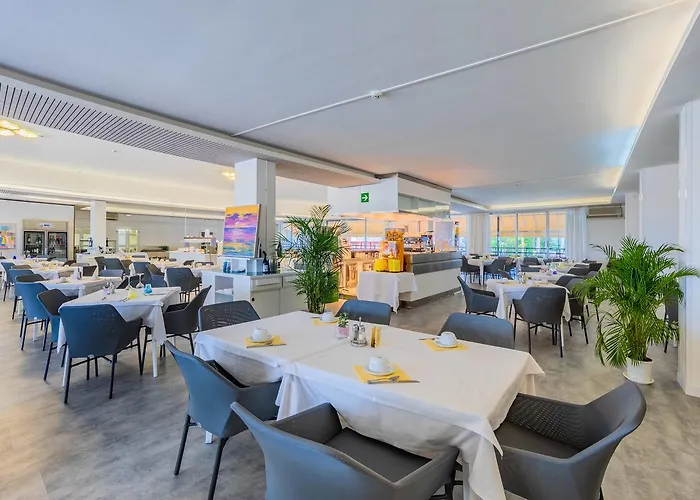 Marina Palace 4 Stelle S מלון