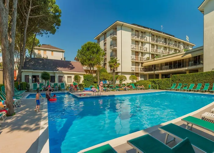 Marina Palace 4 Stelle S מלון קאורלה