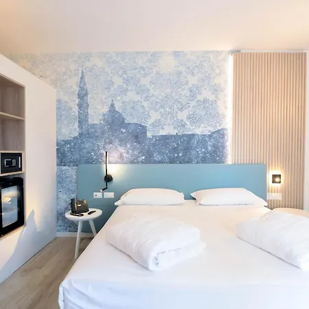 Marina Palace 4 Stelle S Hotell