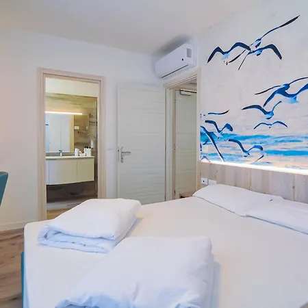 Szálloda Marina Palace 4 Stelle S 4*